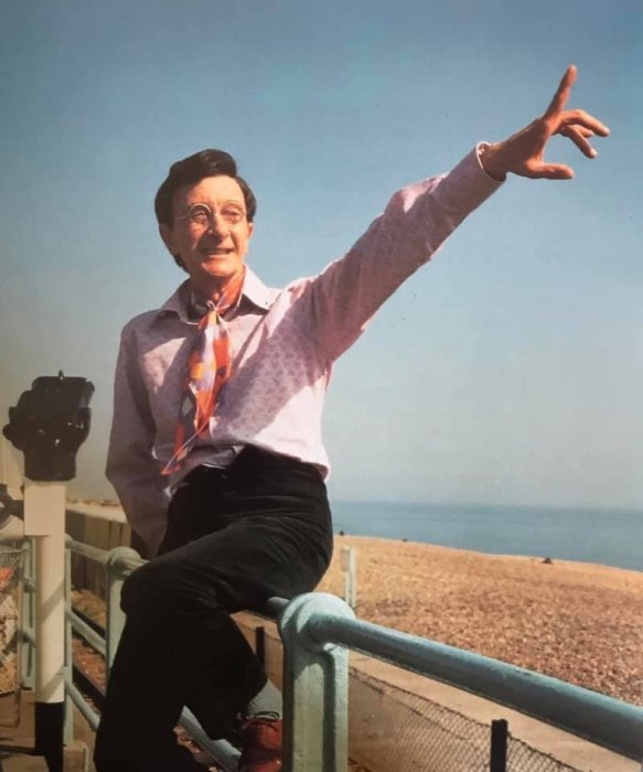 20230102224436-c00b9260-xl